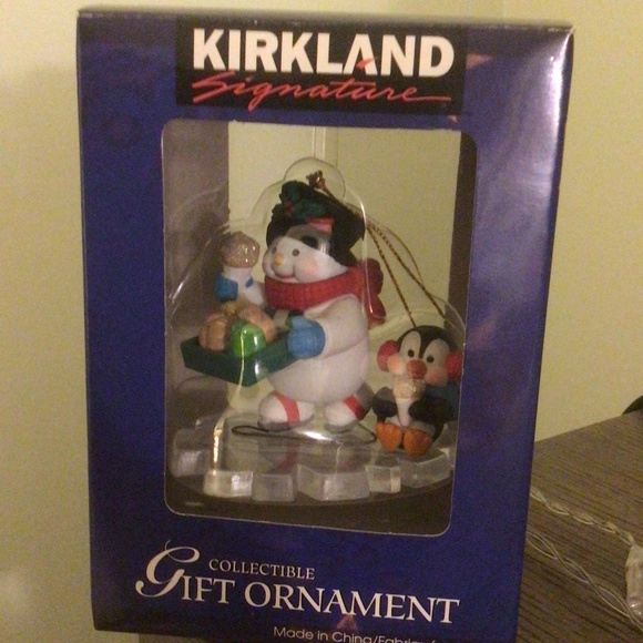 5x Kirkland Signature Collectable Gift Ornaments - Picture 4 of 5